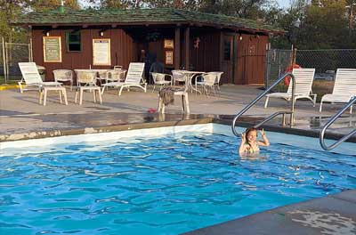 photo of heated pool at breeze rv resort